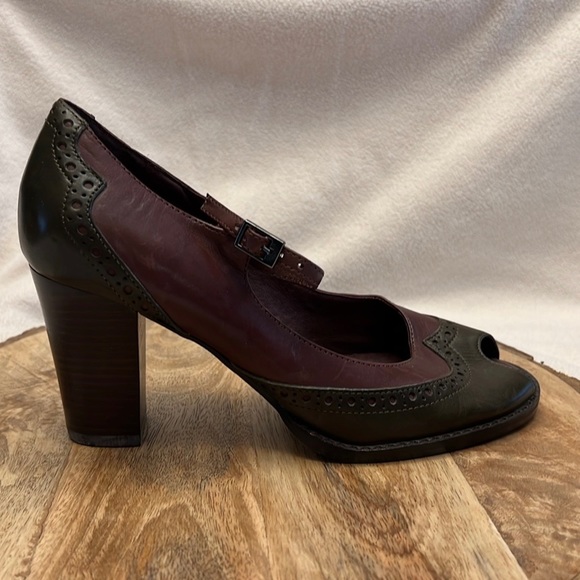 🌟REDUCED: AEROSOLES Leather Shoes - Picture 2 of 10